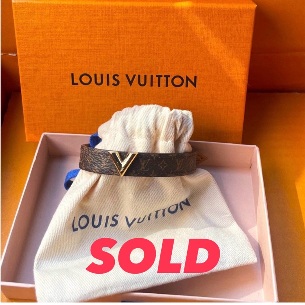 AUTHENTIC LOUIS VUITTON BRACELET! FOR A STEAL! GREAT PRICE! DON’T MISS OUT!